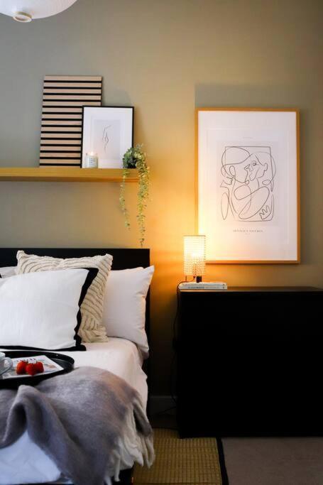 Luxurious Fully Equipped Cowley 1 Bed With Free Parking Appartement *