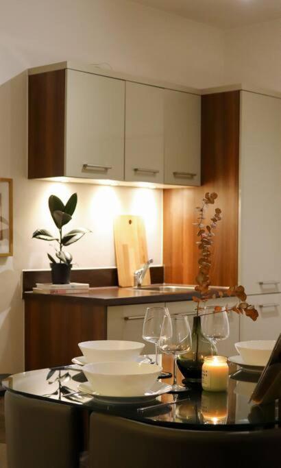 Luxurious Fully Equipped Cowley 1 Bed With Free Parking